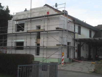 Anbau mit neuen Treppenhaus