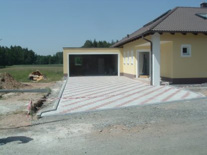 Pflasterfläche Zufahrt