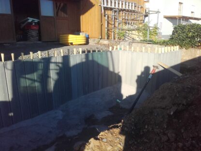 Palisaden zur Terrassenbefestigung 1