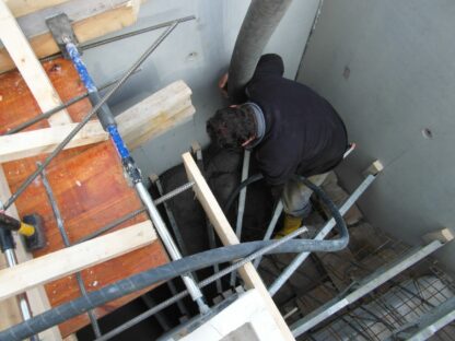 Betoniervorgang Stahlbetontreppe