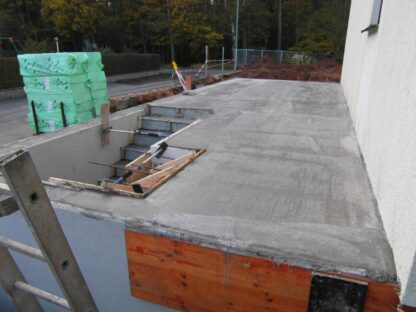 Betonierte Stahlbetondecke mit selbst geschalter Stahlbetondecke