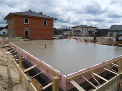 Schalarbeiten Bodenplatte mit Dämmung - Weiherhammer