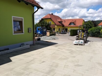 Abschluss Pflasterarbeiten