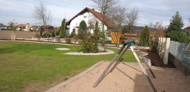 Gestaltete Aussenanlage