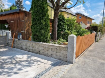 Stützmauer, Zaunmauer