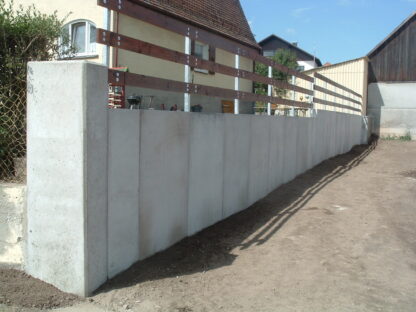 Stützmauer