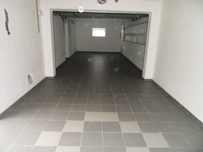 Fliesenarbeiten Garage